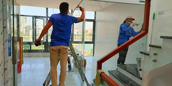 Đơn giá vệ sinh công nghiệp luôn là mối quan tâm của các khách hàng khi có nhu cầu sử dụng dịch vụ 
