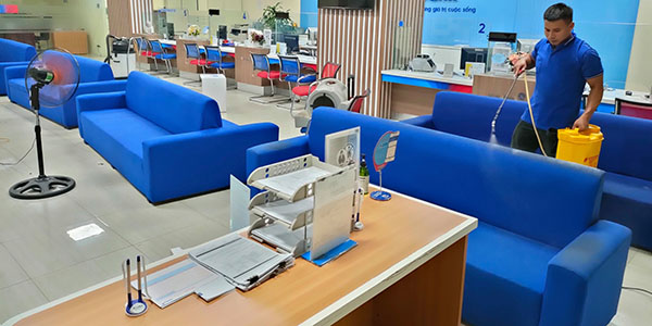 Quy trình vệ sinh công ty đạt chuẩn từ các dịch vụ vệ sinh chuyên nghiệp
