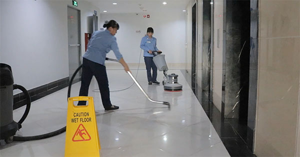 Tạp vụ vệ sinh chung cư cho khách hàng tại Bắc Ninh